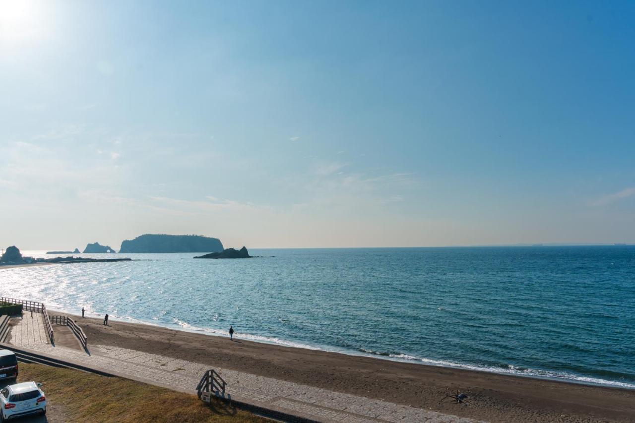 Ryu Shi Ma Ocean View Villa Kyonan Екстериор снимка